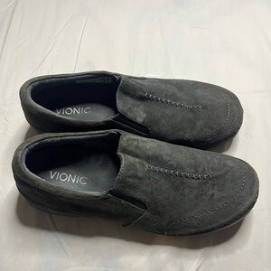 Vionic Addison Womens 9 Shoe Gray Suede Slip On  Comfort Casual Shoes